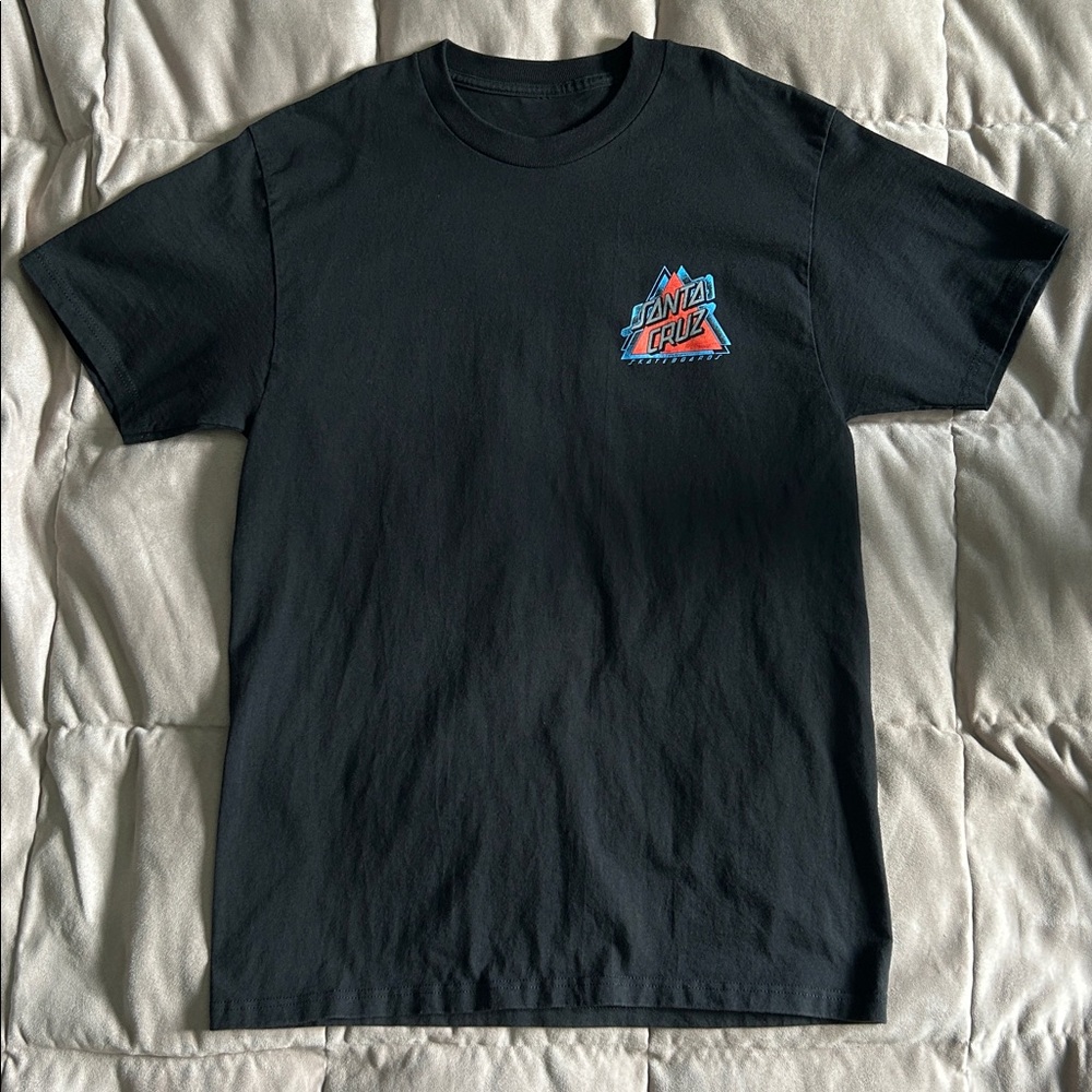 Santa Cruz men’s black t-shirt red blue triangle graphic size medium like new